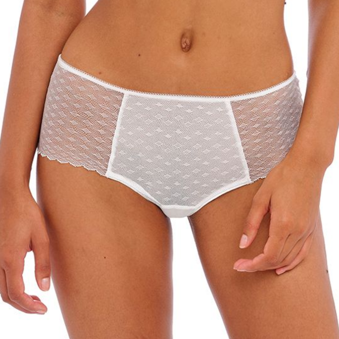 Freya Signature Short